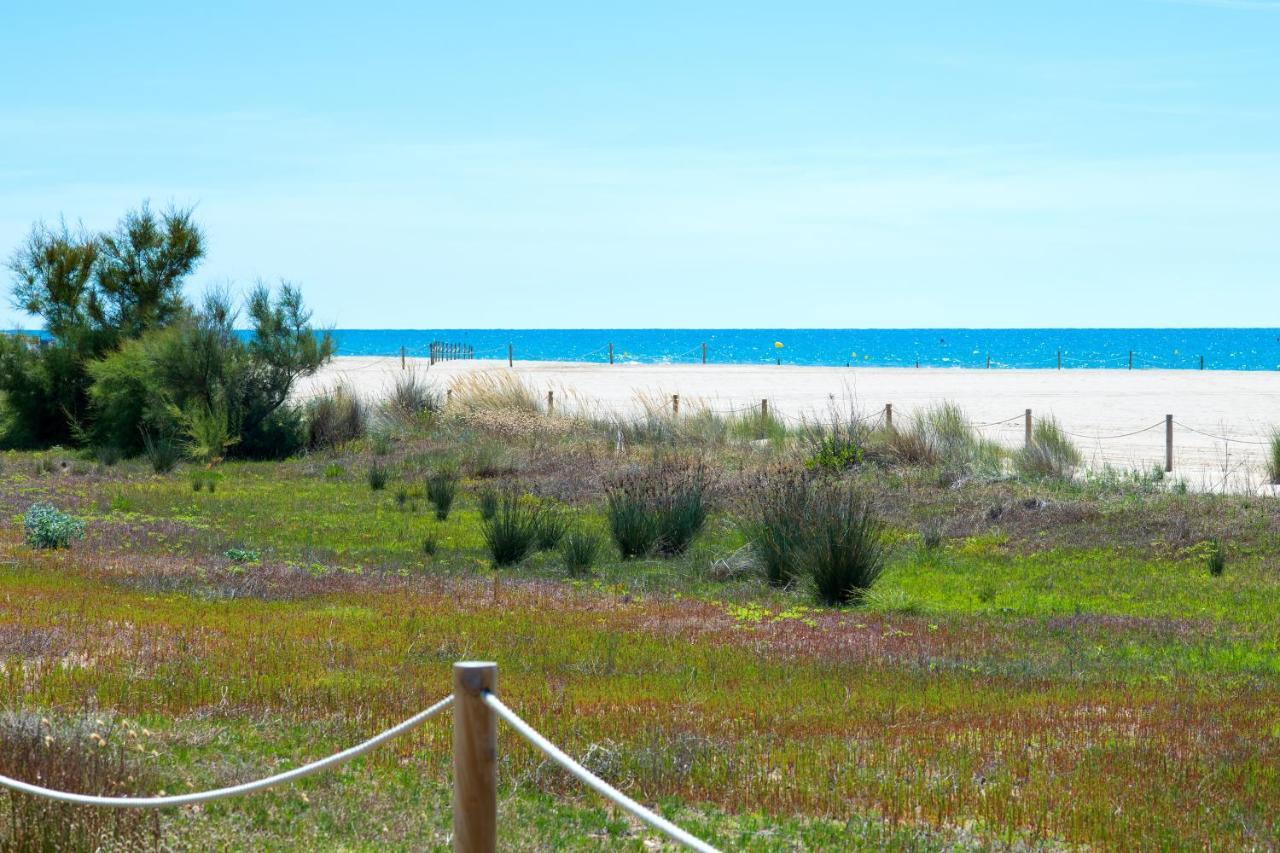 Maka Beach Apartment V كاستيلديفيلس المظهر الخارجي الصورة